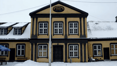 Mangelsgården i Storgata i Oslo. Her holdt medisinerne til i starten.