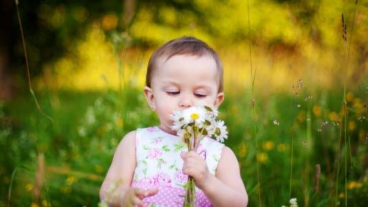 jente,småbarn, barn,lukte.jpg