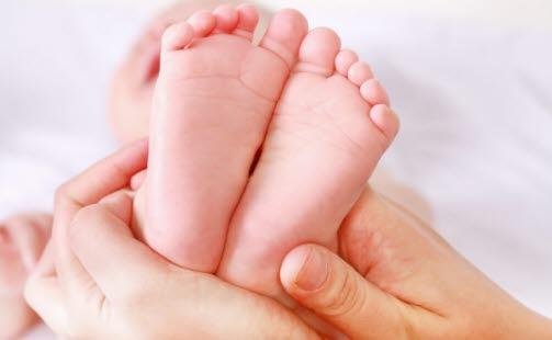Flate føtter hos spedbarn